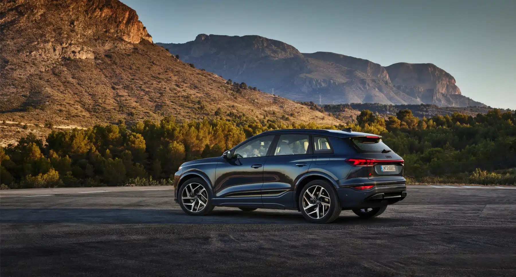 Audi introduces cutting-edge Q6 e-tron SUV